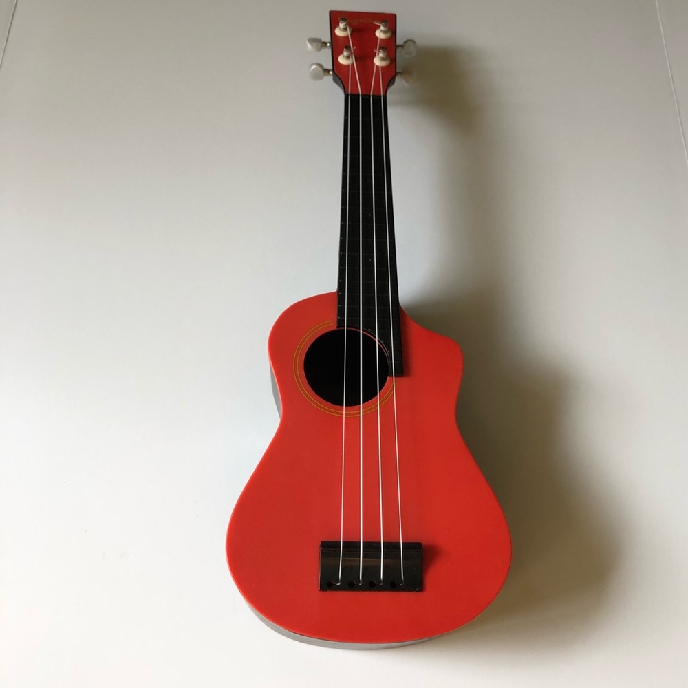 BugsGear Concert Ukelele - new in box